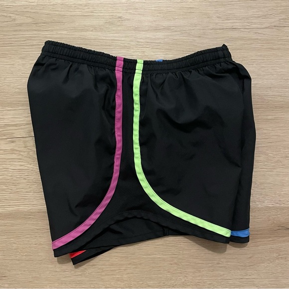 Women’s Nike XS - Picture 4 of 7